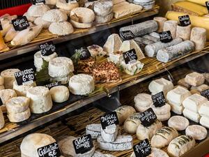 France Threatens US After Trump's Announcement on Imposing Tariffs on French Goods