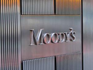 Moody’s Downgrades India’s Outlook to Negative