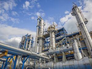 Iran: Export of Petrochemical Products Soar Despite US Sanctions