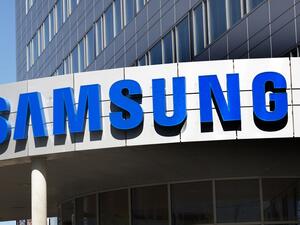 Samsung may have found it best to once again try and separate itself from the pack