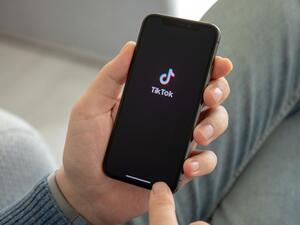 تطبيق "تيك توك" يضيف خاصية تسمح للأهل بمراقبة سلوك أطفالهم ويافعيهم