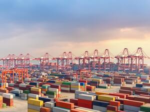 Dubai: Non-oil Foreign Trade Soars 6 Percent in Value