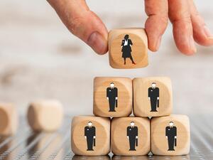 Survey: More Than 20,000 Saudi Women Work In Tourism Sector