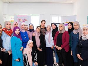 Queen Rania meets with Women Entrepreneurs in Al Karak (Twitter)