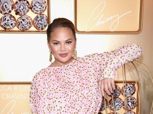 Wearing UAE based brand Madiyah Al-Sharqi (Twitter)