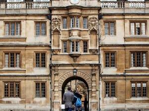 Cambridge University (Twitter)