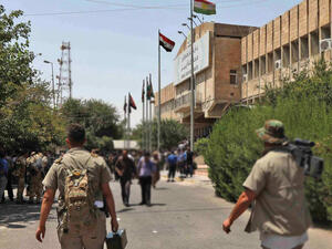 فيديو من داخل المطعم يظهر الهجوم على نائب القنصل