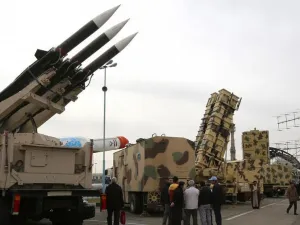  الحظر الذي تفرضه الأمم المتحدة على المواد والتكنولوجيا التي يمكن أن تستخدمها إيران في برنامج الصواريخ الباليستية