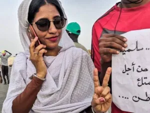 الوسيط الافريقي يدعو السودانيين لتوقيع الإعلان الدستوري فورا 
