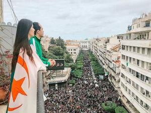 وصف قايد صالح في خطاب جديد يوم الخميس 8أغسطس الرافضين للحوار بـ "المجموعات الصغيرة المرتبطة بالعصابة"