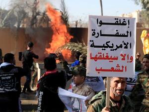 المظاهر التي هيمنت على التظاهرة، تشير بوضوح إلى أن إيران تريد تجنب رد عسكري