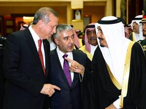 الزيارة التي تعد الأولى من نوعها منذ إقامة العلاقات الدبلوماسية بين الطرفين.