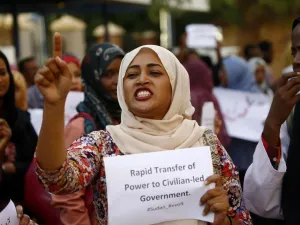 فور هذا الحدث عدلت قوى المعارضة عن موقفها وقبلت بالتفاوض الذي أفضى إلى الاتفاق
