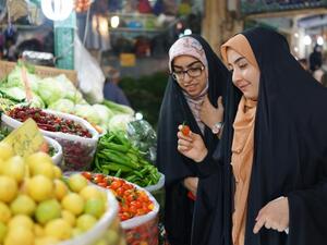 جاءت المصافحة على الرغم من التوتر الشديد الذي وصل الى الذروة 