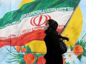 تجري طهران، التي تعارض وجود القوات البحرية الأمريكية والغربية في الخليج، تدريبات بحرية سنوية 