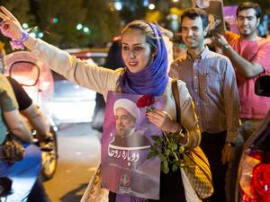 ورفض روحاني، الإثنين، شروط الترشح التي أعلن عنها مجلس صيانة الدستور