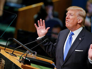 ترامب: أعدت بناء الجيش. لقد استنفد بوش جيشنا تماما في الشرق الأوسط