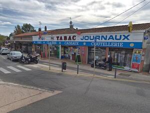 فرضت الشرطة طوقاً أمنياً حول المكان