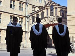  "الأزمة تدفع بالجامعات البريطانية إلى وضع صعب للغاية"