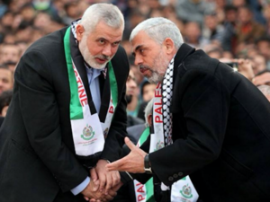 يتردد أن تلك الخطة تقوم على إجبار الفلسطينيين، بمساعدة دول عربية، على تقديم تنازلات مجحفة لمصلحة إسرائيل