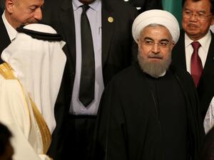 روحاني: ينبغي على السعودية أن تنظر للهجوم الذي وقع السبت على منشآتها النفطية باعتباره تحذير