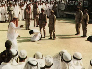 المحكوم عليه قتل شخصا، وأمضى 35 سنة من عمره في السجن