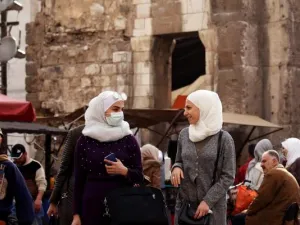  وزارة الصحة في سوريا، أعلنت أنه يمكن للراغبين بالسفر إلى الخارج دفع قيمة فحص كورونا “بي سي آر”