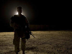 تتهم واشنطن إيران بمنح الضوء الأخضر لوكلائها في المنطقة لشن هجمات