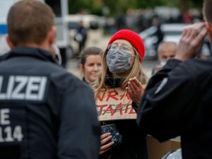 تسبب وباء كوفيد-19 بوفاة أكثر من 150 ألف شخص في أوروبا