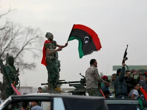   تبون: نحن مطالبون بوضع خارطة طريق واضحة المعالم وملزمة للطرفين