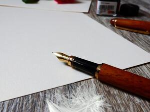  المضادات الحيوية تشمل بناء وتطوير علاقات مثرية مع اشخاص ايجابيين ومؤثرين بدل المتذمرين 