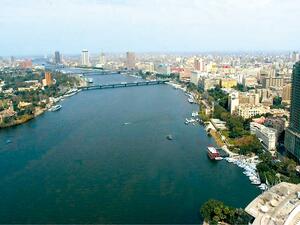 يجتمع نهر النيل في عاصمة السودان، الخرطوم وينطلق نحو مصر التي تعد دولة المصب.