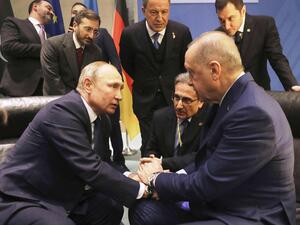 أردوغان يزور روسيا الخميس وسط التوتر بشأن سوريا