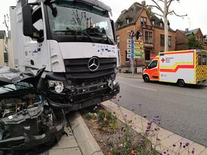 من موقع الحادث