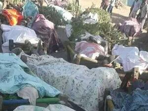 مئات الجثث متناثرة وسط المدينة. www.qurtasnews.com على اقرأ المزيد