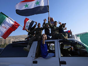 وزير الجيش الإسرائيلي: هدفنا إبعاد إيران من سوريا خلال 12 شهرا