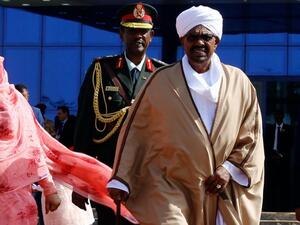 السودان يسترد عقارات من حرم عمر البشير وبعض رموزه