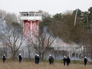 الحدود اليونانيه