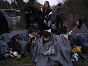 المهاجرون عند الحدود اليونانية