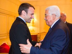  الرئيس عباس وماكرون