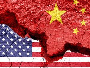 الصين تنضم لمعاهدة "تجارة الأسلحة" وتشن هجوما لاذعا على أمريكا