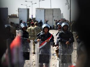 إصابة 240 عراقيا غالبيتهم من رجال الأمن خلال الاحتجاجات في بغداد