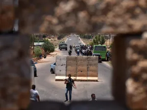 مقتل 3 من قوات النظام السوري جراء استهداف حاجز لهم في درعا