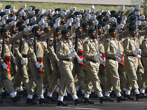 أمريكا تدعم جيش باكستان بـ125 مليون دولار