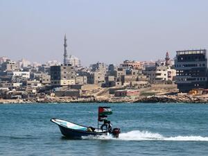 إصابة صياد فلسطيني برصاص بحرية الاحتلال الإسرائيلي
