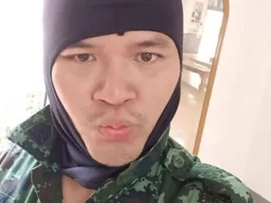 الجندي القاتل نشر صورته على فيسبوك أثناء الهجوم