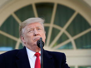 ترامب يهاجم "نيويورك تايمز" ويتهمها بالخيانة