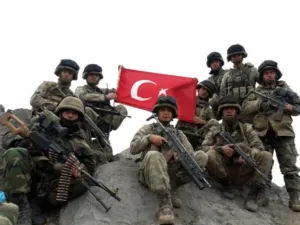 الدفاع التركية: مقتل جنديين تركيين في هجوم بشمال العراق