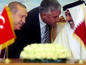 "الذباب الإلكتروني" يتداول فيديو "مفبركا" لاشتباكات قطرية تركية في الدوحة