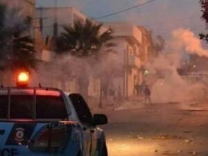 احتجاجات ليلية في تونس عقب مقتل شاب عند الحدود الليبية